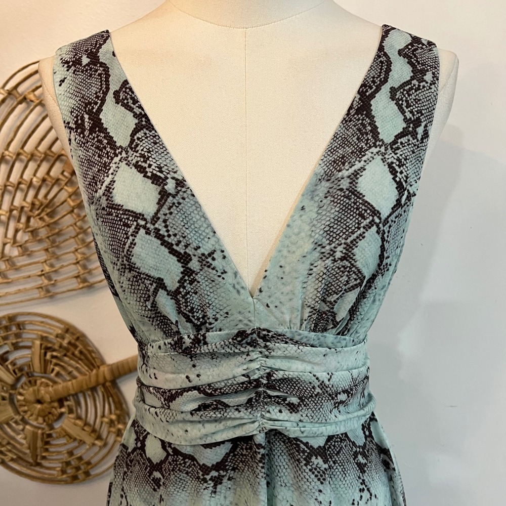 VICI Mint Green Snakeskin Maxi Dress Open Back Plunge V Tiered Small - Picture 6 of 14